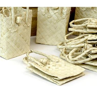 palm leaf mini favor bag 3x2x4 sb12 1 wholesale sinamay packaging 0